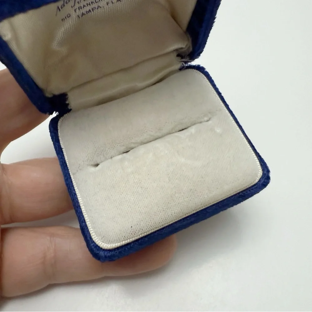 Vintage Royal Blue Velvet Jewelry Ring Presentation Box Adams-Magnon Tampa FL - Picture 4 of 9